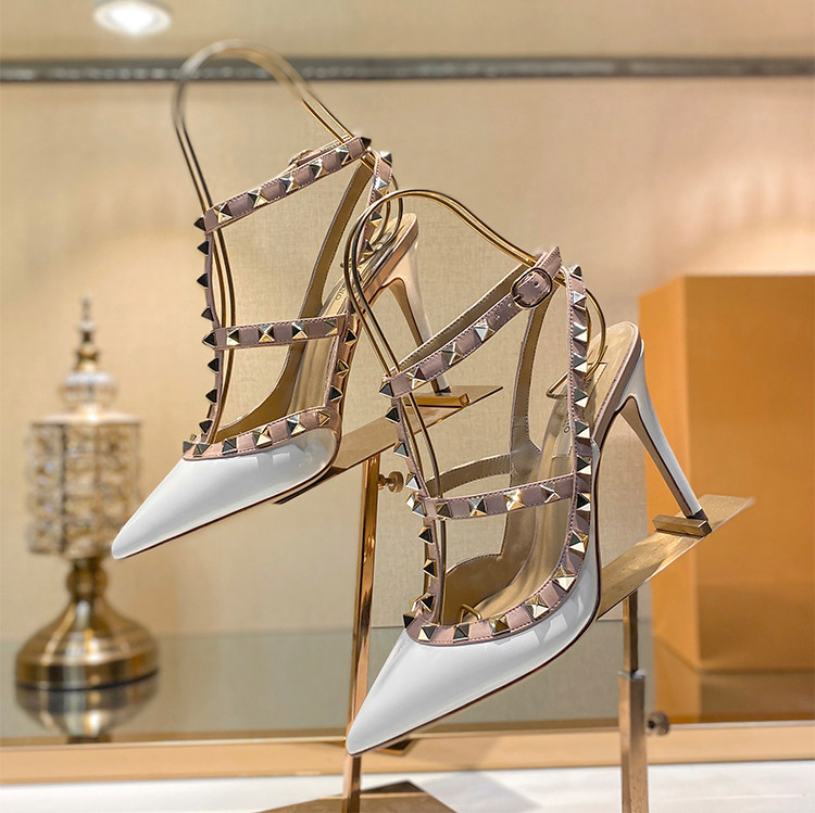Sandalias de tacón de gladiado - Leatherwork Rivets reseña y precio