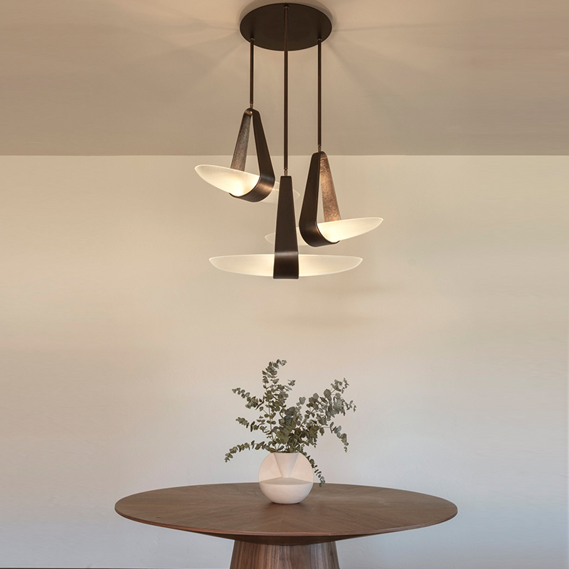 Candelabro LED de cuero de dis - Leatherwork Desk reseña y precio