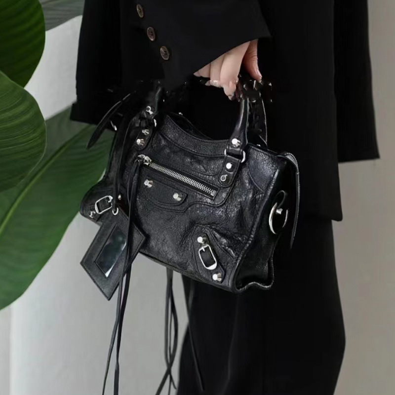 Bolso Cruzado de Mujer Estilo  - Leatherwork Rivets reseña y precio