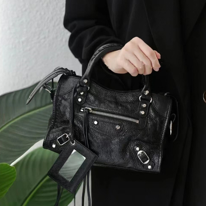 Bolso Cruzado de Mujer Estilo  - Leatherwork Rivets reseña y precio